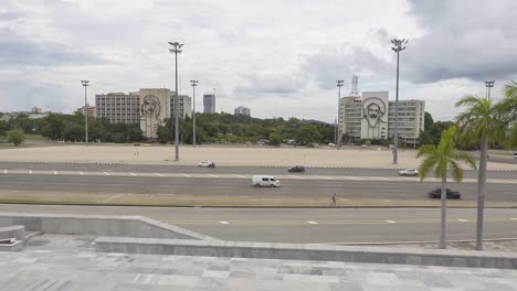 Plaza-de-la-Revolucion-in-Havana,-Cuba-with-cars-driving-on-Paseo-street