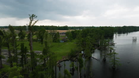 Cloudy-Sky-Over-Reelfoot-Lake-State-Park-In-Tennessee,-United-States---Drone-Shot