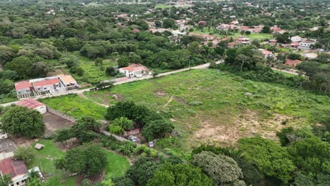 Verdes-Ondulados:-Una-Sinfonía-De-Esplendor-Natural-A-Continuación