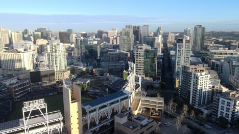 Estadio-Petco-Park-En-El-Centro-De-San-Diego,-Vista-Aérea-De-Drones