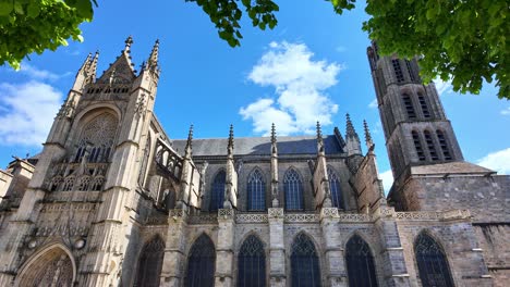 Kathedrale-Saint-Etienne-In-Limoges,-Frankreich