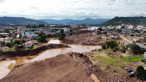 La-Ciudad-De-Port-Alegre-Se-Tambalea-Por-El-Impacto-Destructivo-De-Las-Inundaciones-Extremas