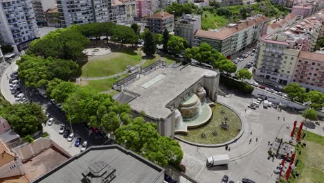 Drone-shot-of-Fonte-de-Luminosa,-Alameda,-Lisbon,-Portugal