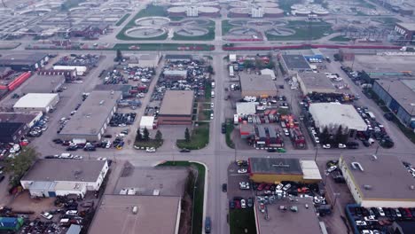 Aufschlussreiche-Aufnahme-Der-Kläranlage-Bonnybrook-In-Calgary