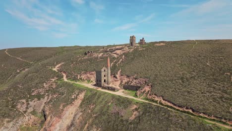 Wheal-Coates-Tin-Mine,-a-National-Trust-Heritage-Site-Along-the-Stunning-Cornish-Coast-Near-Saint-Agnes