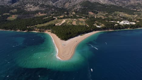 Panorama-Del-Popular-Destino-Turístico-Cuerno-De-Oro