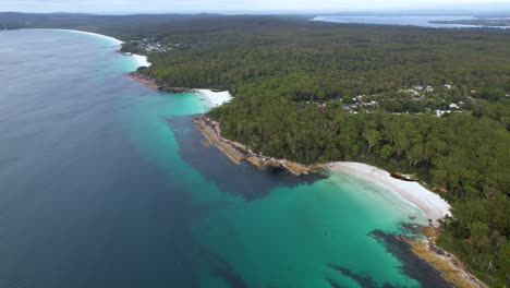 Vídeo-De-4.000-Drones-Del-Hermoso-Paisaje-De-La-Bahía-De-Jervis-En-Nueva-Gales-Del-Sur,-Australia