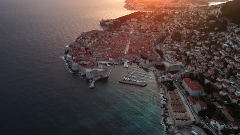 Ciudad-De-Dubrovnik-A-Vista-De-Pájaro-Al-Atardecer