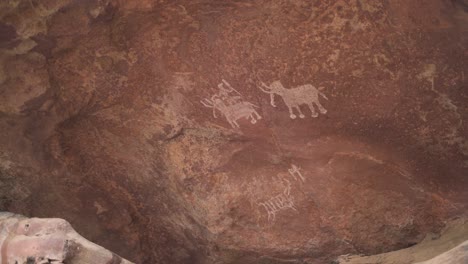 Pan-shot-of-prehistoric-rock-paintings-in-rock-shelters-and-caves-of-Bhimbetka-in-Bhopal-Madhya-Pradesh-India