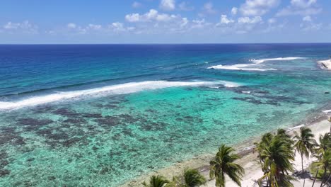 San-Luis-Beach-At-San-Andres-Providencia-Y-Santa-Catalina-Colombia