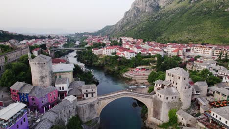 Old-bridge-in-Mostar-in-Bosnia-and-Herzegovina-in-the-morning-without-tourists