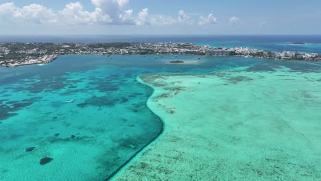 Horizonte-De-San-Andres-En-San-Andres-En-La-Isla-Del-Caribe-Colombia