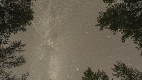 Beautiful-night-sky-wth-myriads-of-twinkling-stars-and-the-Milky-way-in-a-timelapse-video