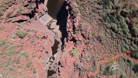 Drone-aerial-turning-over-Joffre-gorge-in-Karijini-national-park