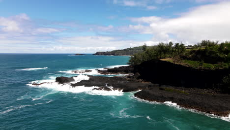 Pass-Over-Waves-Crashing-on-Rocks-on-Kauai