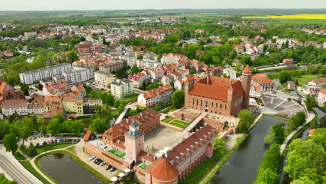 Quaint-city-of-Lizdbark-Warminski-with-ancient-old-town-and-castle