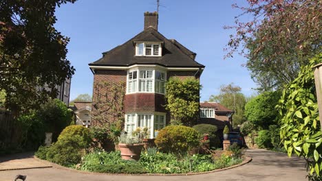 Grüner-Vorort-Hampstead-Village,-Georgianisches-Haus-In-Keats-Grove-In-London.