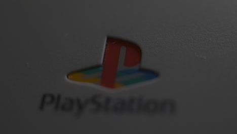 Detalle-Del-Logotipo-De-Playstation-Macro-Ps1