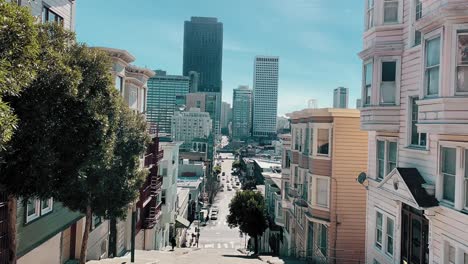 Timelapse-De-Un-Barrio-Pintoresco-En-San-Francisco-Durante-El-Día