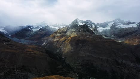 Panorama-of-mountain-ridge-with-majestic-mountain-Matterhorn,-Switzerland