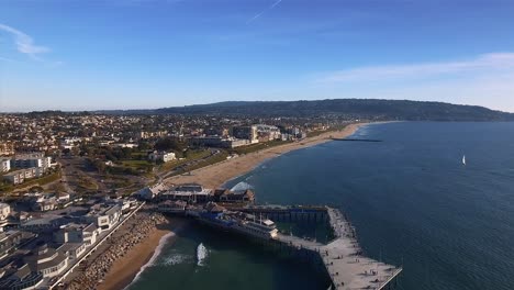 Aerial-Footage-over-Redondo-Beach-Pier,-California