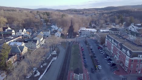 Eine-Luftaufnahme-Der-Innenstadt-Von-Hudson-Valley-Im-Bundesstaat-New-York