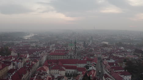 Sunrise-moving-forward-Aerial-Shot-over-the-Old-Town-in-Prague,-Czech-Republic
