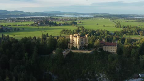 Luftaufnahme,-Schloss-Hohenschwangau,-Bayern,-Deutschland