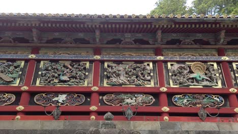 Rich-decorated-carving-at-Toshogu-Shrine-temple-in-Nikko,-Japan