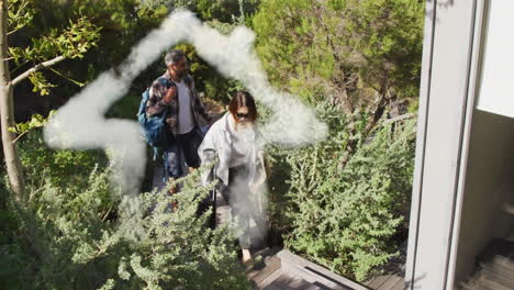 Animación-De-La-Forma-De-La-Casa-Sobre-Una-Pareja-Diversa-Caminando-En-El-Jardín.