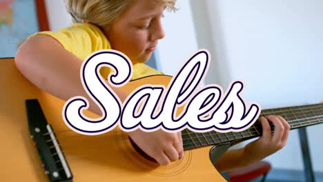 Animación-Del-Texto-De-Ventas-Sobre-Un-Niño-Caucásico-Tocando-La-Guitarra