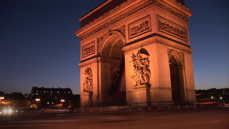 Arc-de-TRIOMPHE