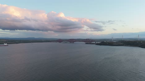 Forth-Bridge-Queensferry-über-Die-Nordsee-Schottland