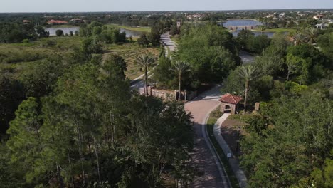 Gated-entry-in-luxury-South-Florida-neighborhood-in-Lakewood-Ranch,-Florida