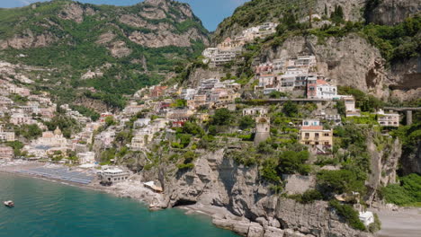 Beautiful-aerial-view-of-Positano-in-Amalfi-coast,-Italy-during-a-sunny-day