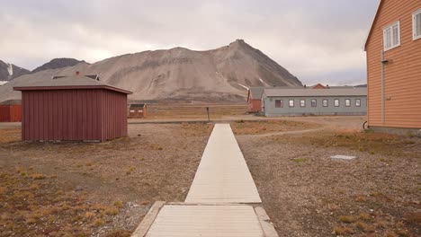 Nueva-Alesund,-Svalbard,-Noruega