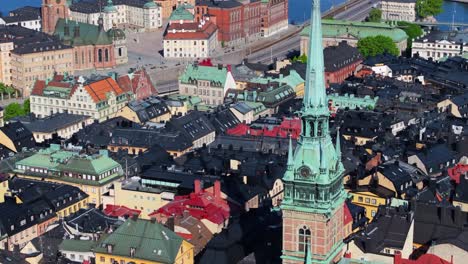 Stockholm-Old-Town---Pan-Up-Reveals-City-Hall-in-Background