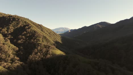 Vista-Aérea-Panorámica-De-La-Cordillera,-Tafí-Del-Valle,-Andes
