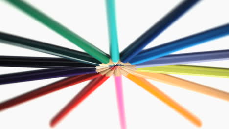Color-pencils-rotating-