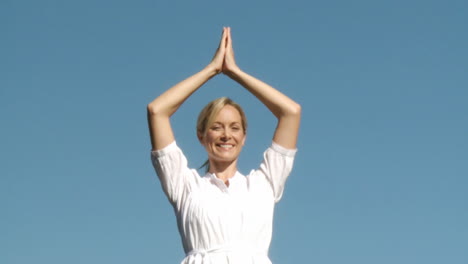 Yogalehrer-Macht-Yoga