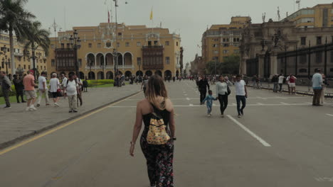 Plaza-Mayor-or-Plaza-de-Armas-of-the-historic-center-of-Lima,-Peru-slow-motion