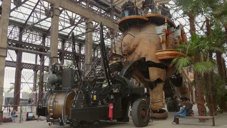 Mechanical-elephant-inspired-by-Jules-Verne's-explorations-in-Nantes,-France