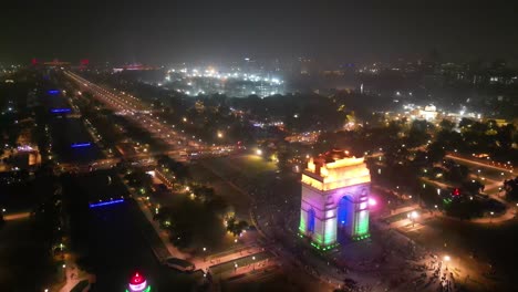 Das-India-Gate-Ist-Ein-Kriegsdenkmal-In-Der-Nähe-Des-Kartavya-Pfades-Am-östlichen-Rand-Der-„Zeremonienachse“-Von-Neu-Delhi