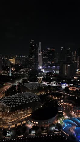 Hermosas-Luces-Iluminadas-De-La-Ciudad-De-La-Zona-De-Marin-Bay-Sands-En-Singapur