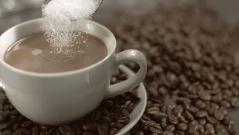Spoon-pouring-sugar-in-super-slow-motion