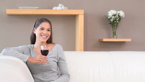 Brunette-woman-drinking-red-wine