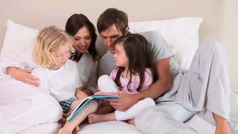 Family-reading-a-book