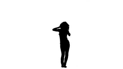 Silhouette-Einer-Frau,-Die-Sich-Bewegt-Und-Tanzt