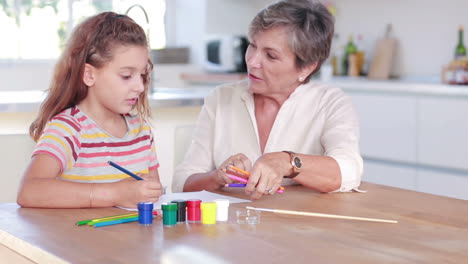 Child-drawing-with-her-granny