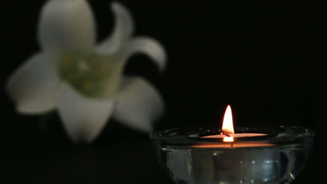 Candle-lighting-for-remembrance